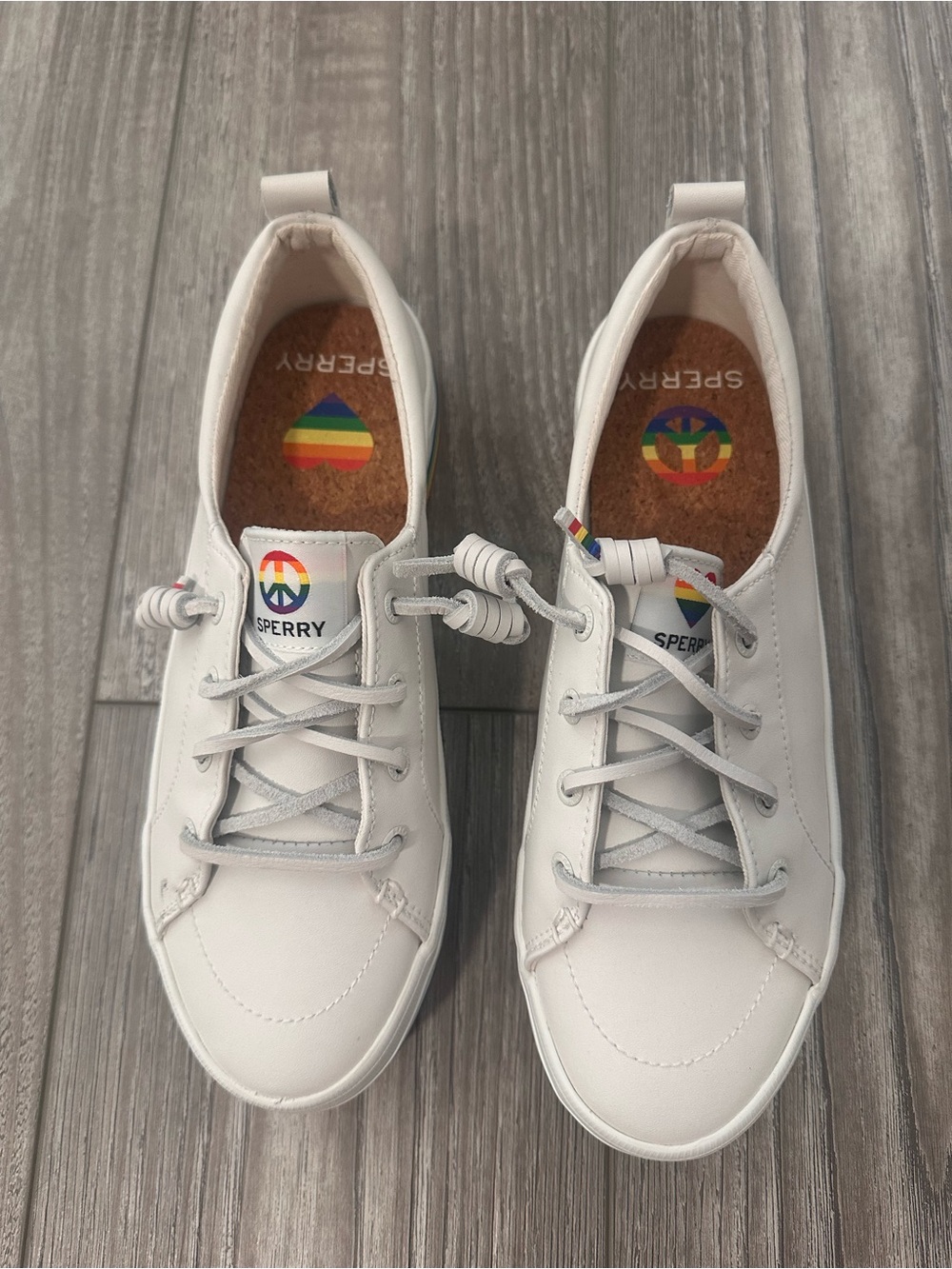 Sperry White Leather Rainbow Stripe Pride Crest Vibe Platform Sneaker Size 7 - Picture 2 of 7